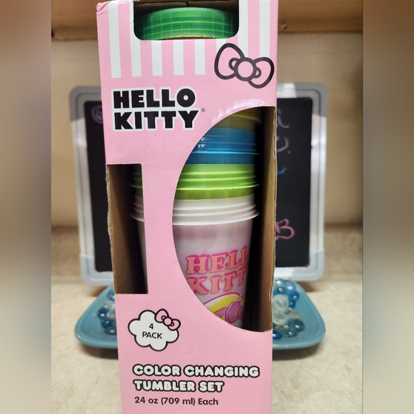 4-PACK] HELLO KITTY Color Changing Cold Tumbler Set ~ BNIB - Picture 10 of 11